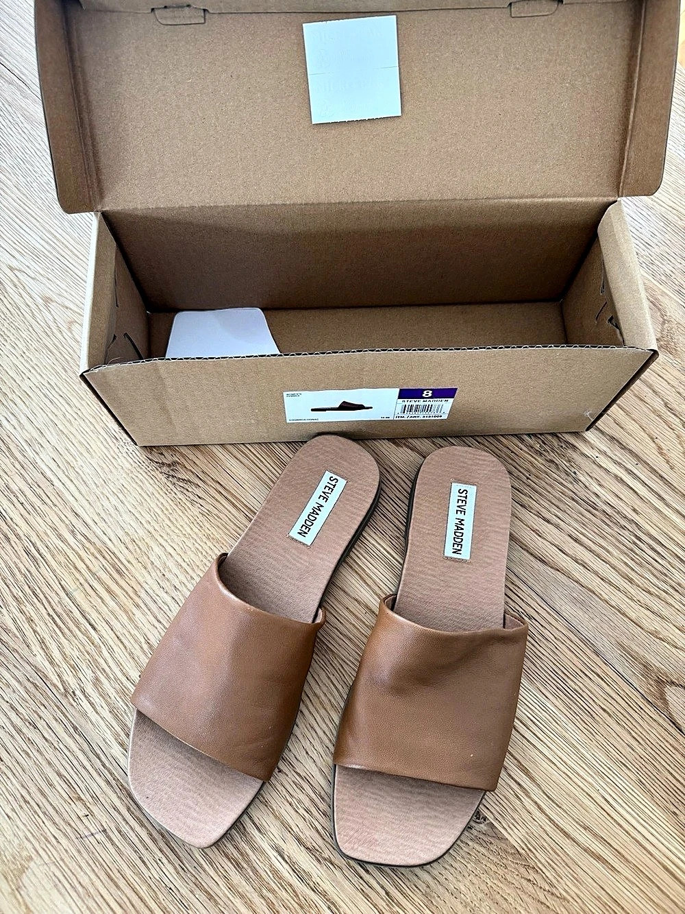 Steve Madden Slide Sandals in Brown US 8 Like New.